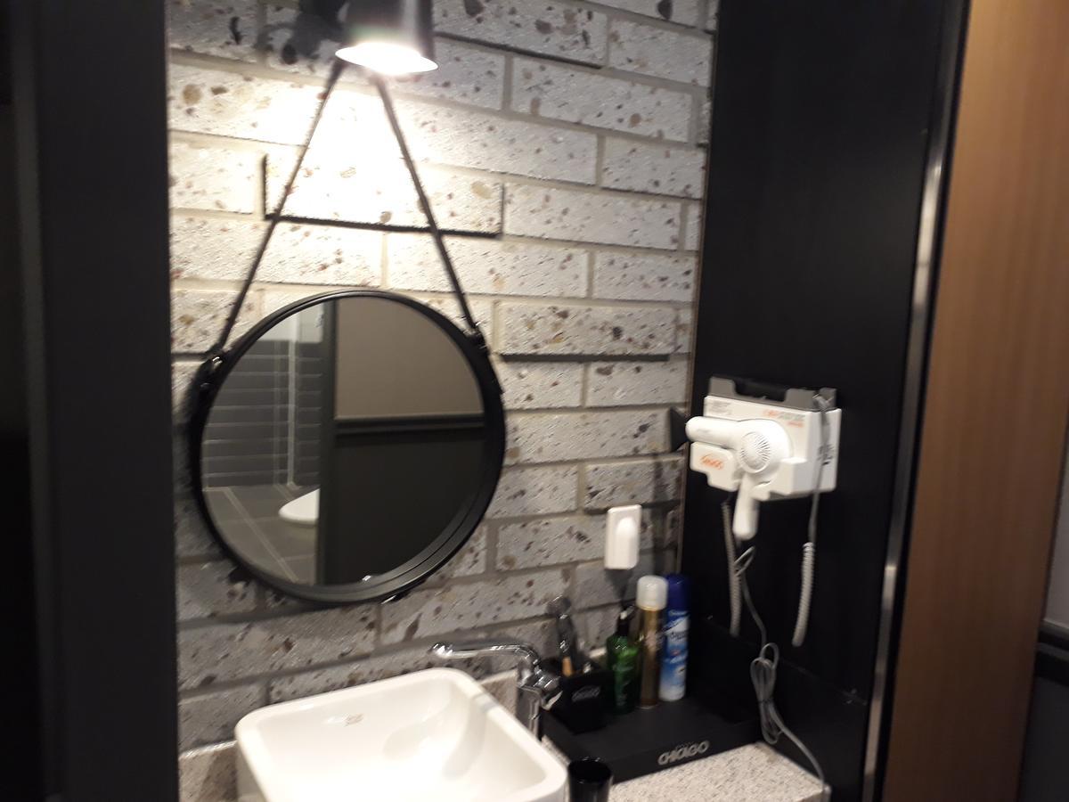 Hotel Chicago Changwon Extérieur photo